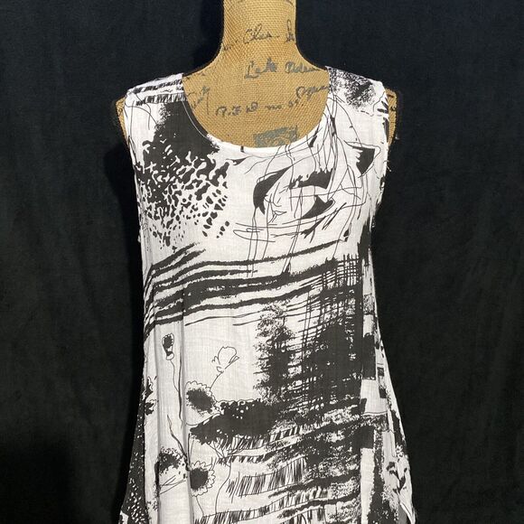 Womens S Tunic Top CREATION S White Black Abstract Graphic Print Long Layer NICE - Picture 2 of 8